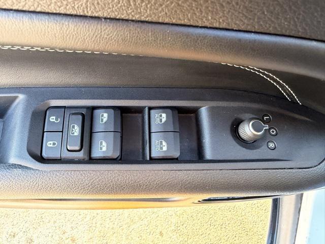 used 2022 Jeep Compass car, priced at $20,500