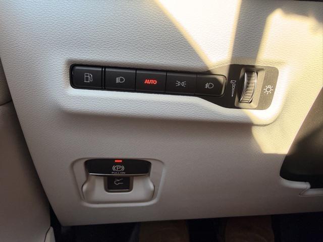 new 2026 Jeep Cherokee car, priced at $44,599