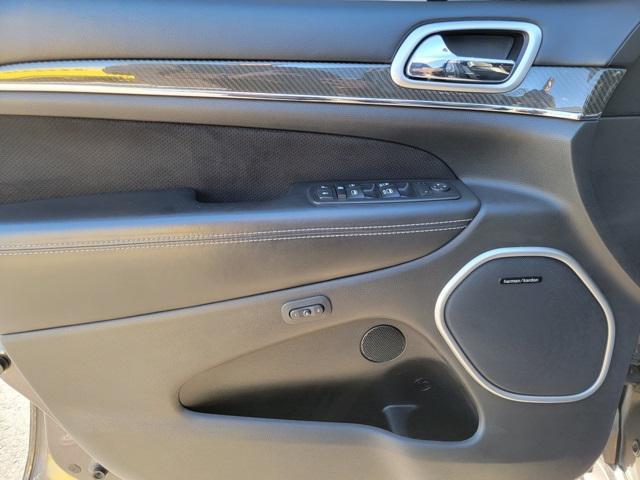 used 2015 Jeep Grand Cherokee car, priced at $27,500