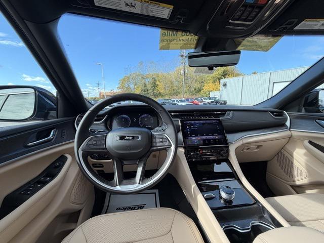 new 2025 Jeep Grand Cherokee car, priced at $48,621