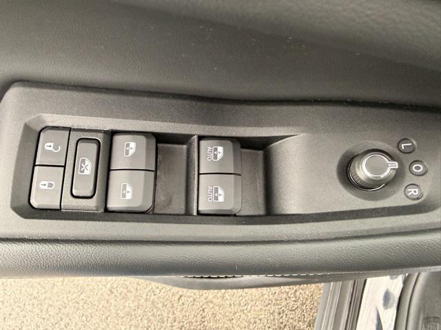 used 2023 Jeep Grand Cherokee L car, priced at $30,000