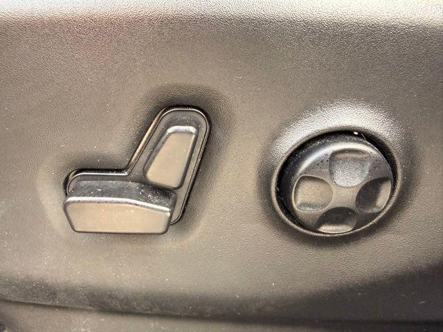 used 2025 Chrysler Pacifica car, priced at $35,000