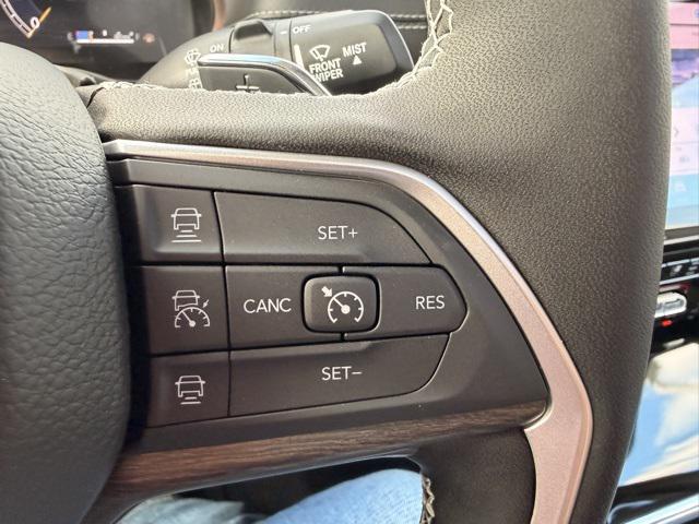 new 2025 Jeep Grand Cherokee car, priced at $46,594