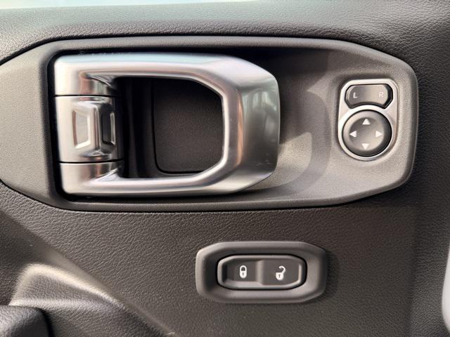 new 2026 Jeep Wrangler car, priced at $41,871