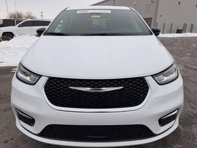 new 2026 Chrysler Pacifica car, priced at $41,399