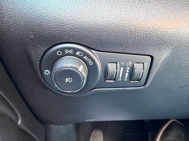 used 2022 Jeep Compass car, priced at $25,000