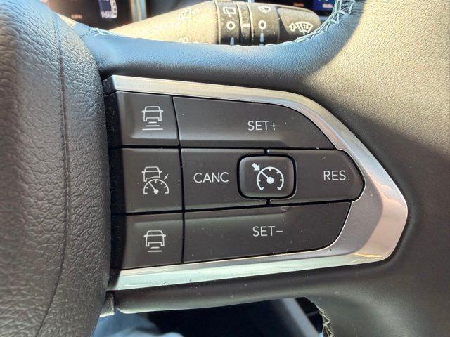 used 2022 Jeep Compass car, priced at $25,000