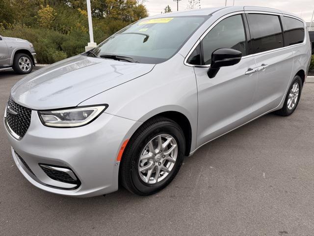 new 2026 Chrysler Pacifica car, priced at $43,330