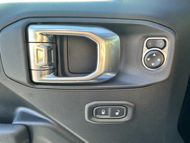 new 2026 Jeep Wrangler car, priced at $47,866