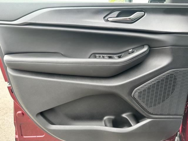 new 2025 Jeep Grand Cherokee car, priced at $39,788