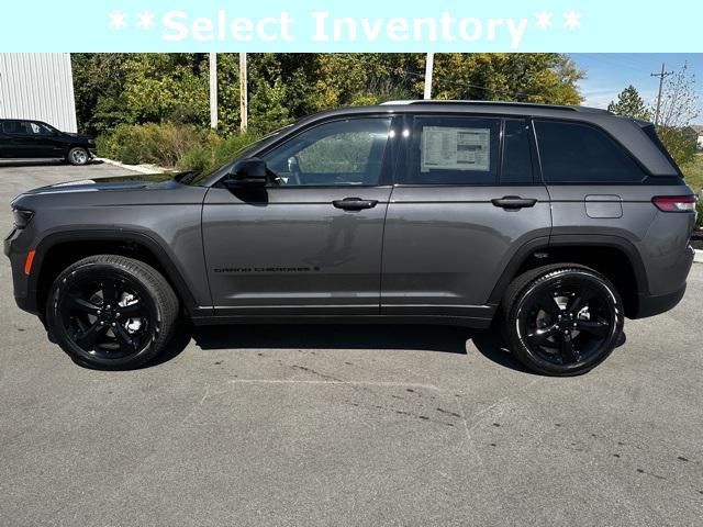 new 2025 Jeep Grand Cherokee car, priced at $44,594