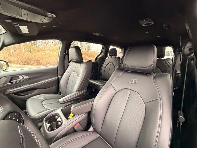new 2026 Chrysler Pacifica car, priced at $47,670