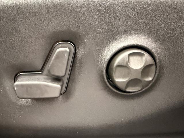 new 2026 Chrysler Pacifica car, priced at $45,710