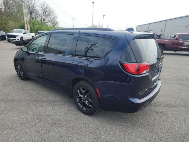 used 2020 Chrysler Pacifica car, priced at $17,000