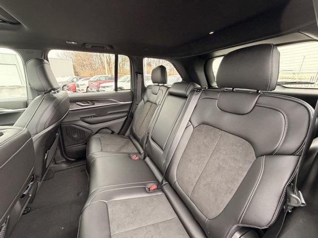 new 2026 Jeep Grand Cherokee car, priced at $48,291