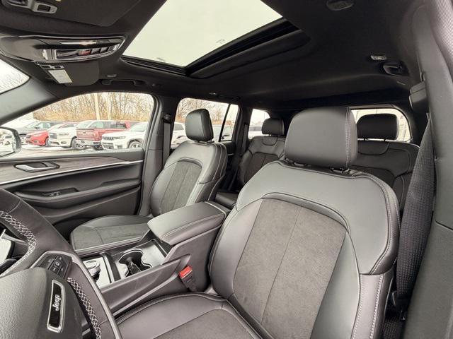 new 2026 Jeep Grand Cherokee car, priced at $48,291