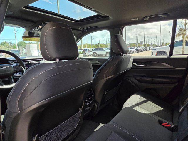 new 2026 Jeep Grand Cherokee car, priced at $35,118