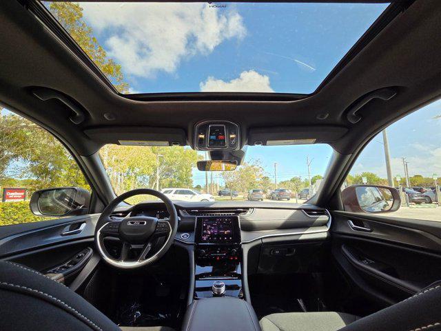 new 2026 Jeep Grand Cherokee car, priced at $35,118