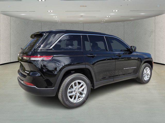 new 2026 Jeep Grand Cherokee car, priced at $35,118