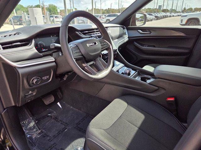 new 2026 Jeep Grand Cherokee car, priced at $35,118