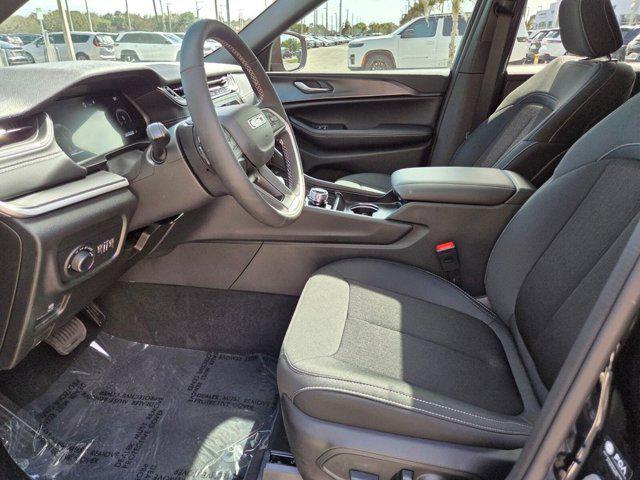 new 2026 Jeep Grand Cherokee car, priced at $35,118