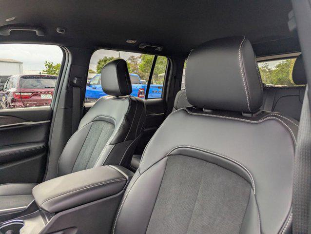 new 2026 Jeep Grand Cherokee car, priced at $40,042