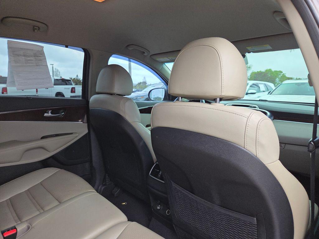 used 2018 Kia Sorento car, priced at $15,379