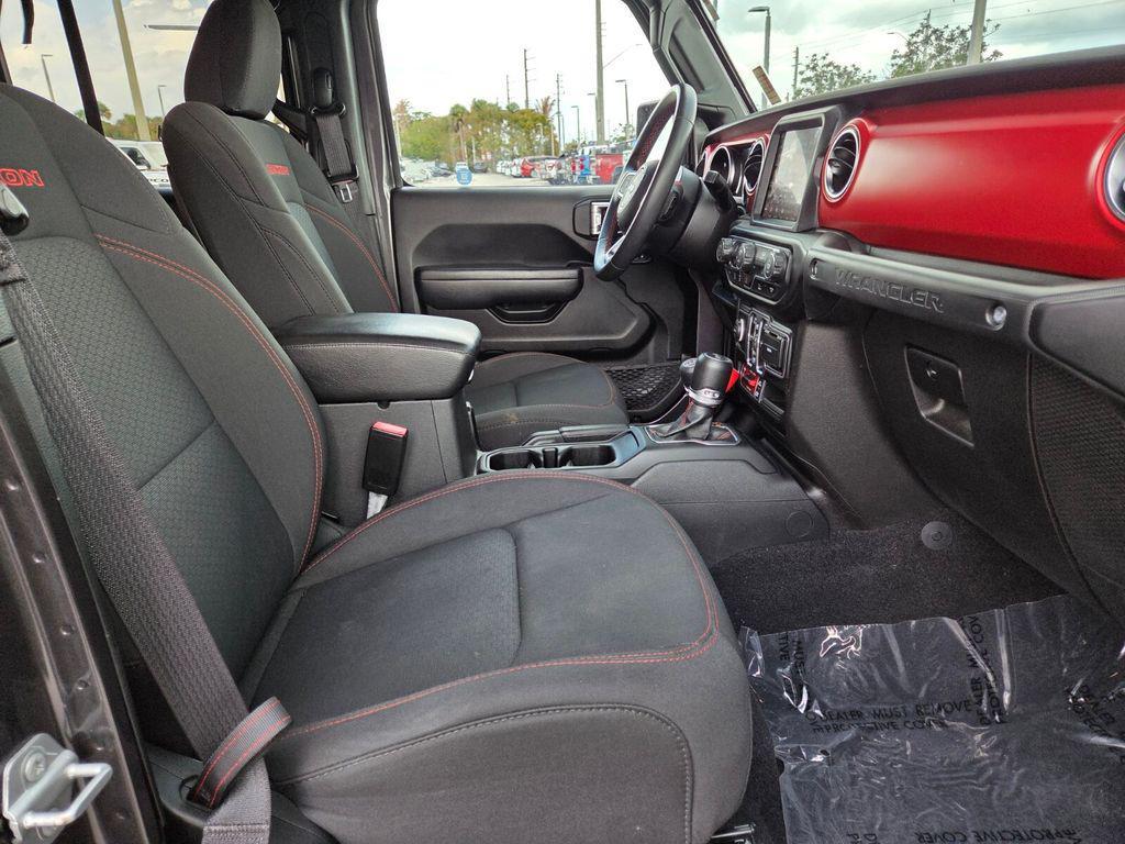 used 2022 Jeep Wrangler Unlimited car, priced at $36,873