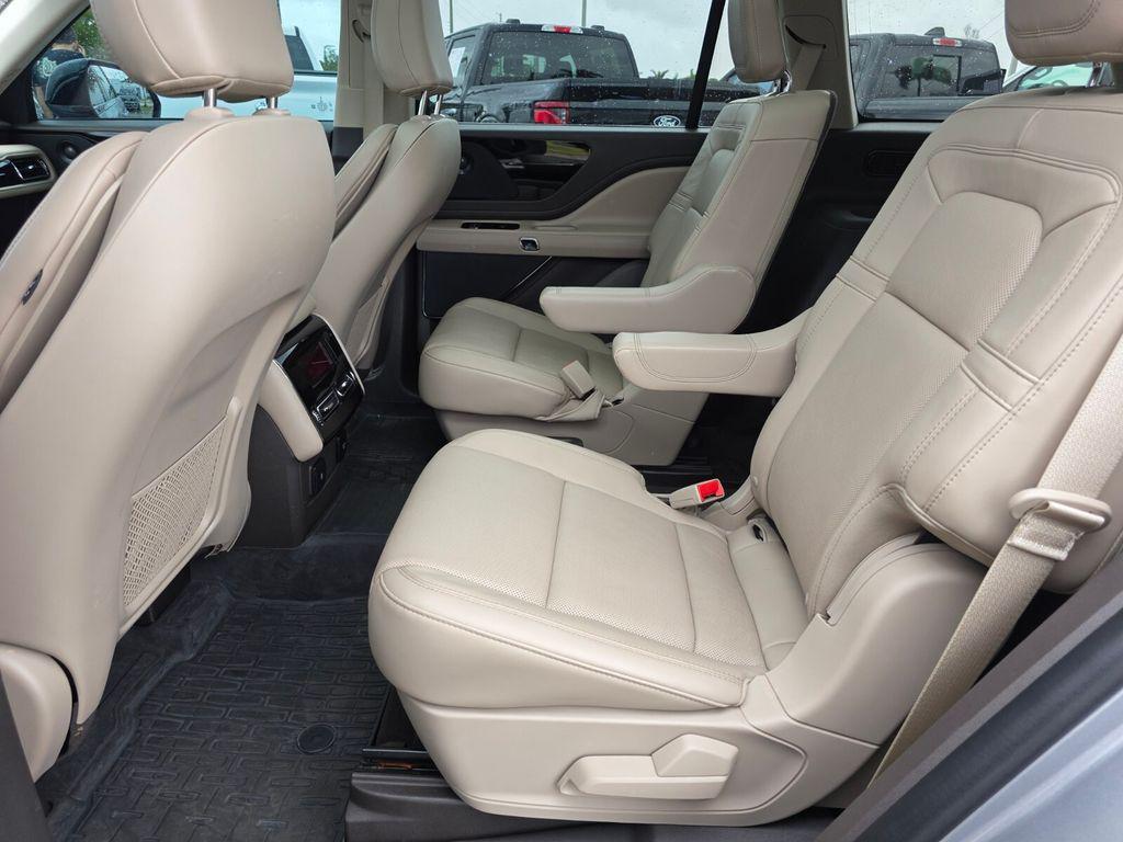 used 2022 Lincoln Aviator car, priced at $37,072