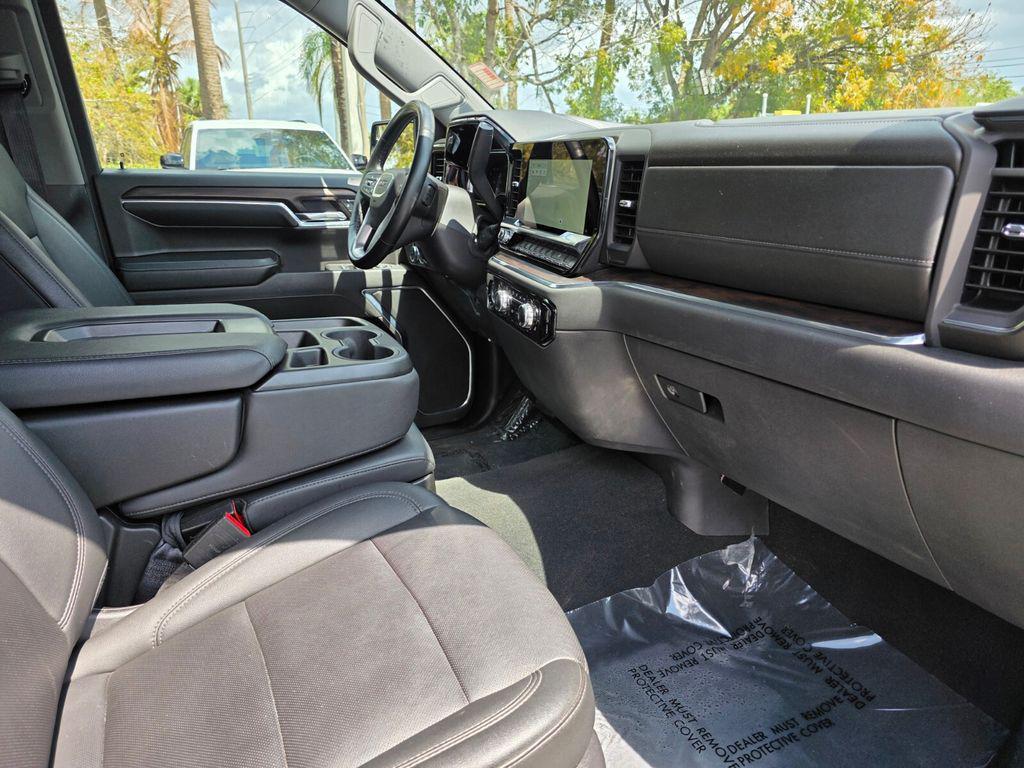 used 2024 GMC Sierra 1500 car, priced at $42,194