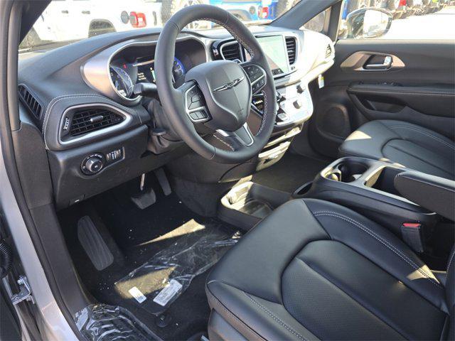 new 2026 Chrysler Pacifica car, priced at $39,174