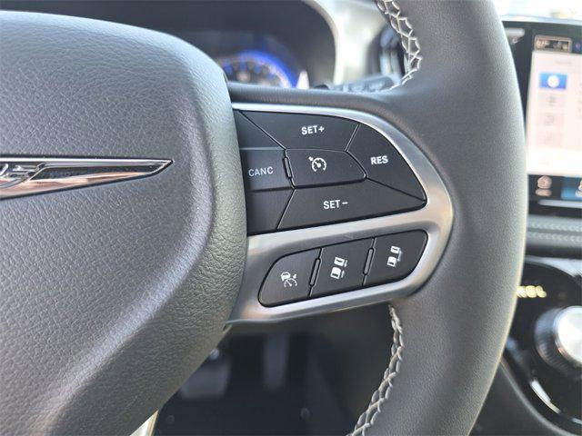 new 2026 Chrysler Pacifica car, priced at $39,174