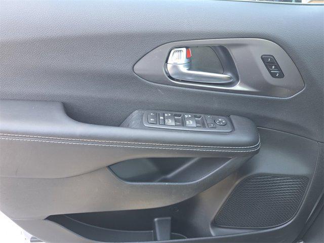 new 2026 Chrysler Pacifica car, priced at $39,174