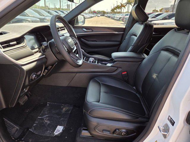 new 2026 Jeep Grand Cherokee car, priced at $37,439