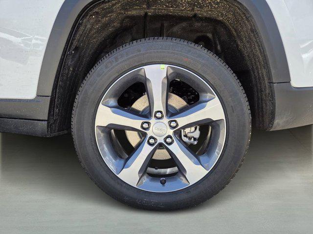 new 2026 Jeep Grand Cherokee car, priced at $37,439