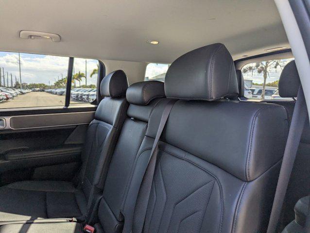 used 2025 Hyundai Santa Fe car, priced at $29,262