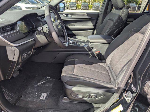 new 2025 Jeep Grand Cherokee car, priced at $29,946