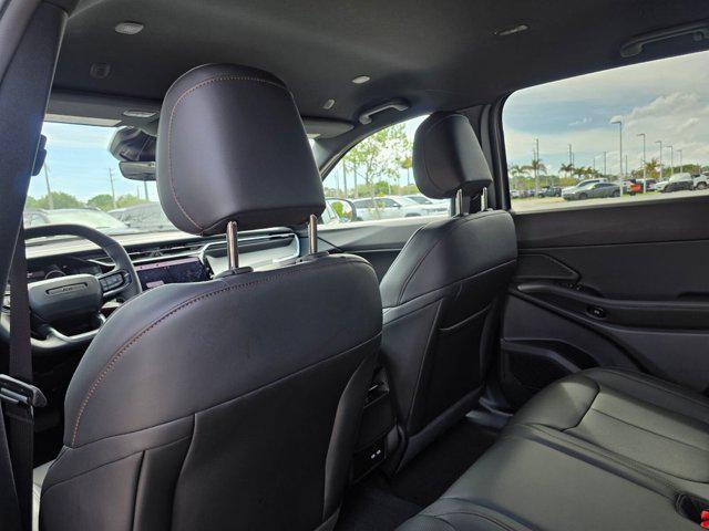 new 2026 Jeep Cherokee car, priced at $38,183