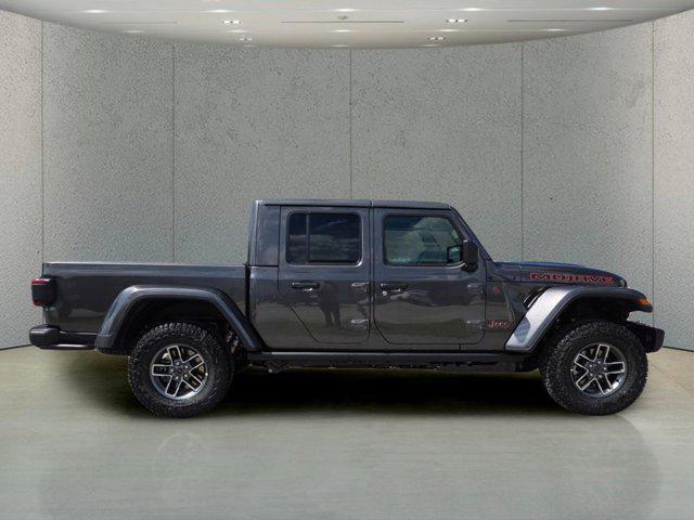 new 2026 Jeep Gladiator car, priced at $53,718
