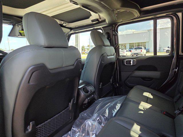 new 2026 Jeep Gladiator car, priced at $53,718