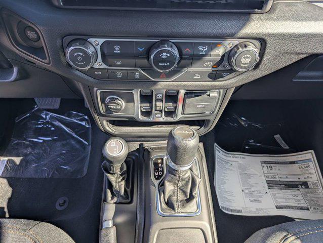 new 2026 Jeep Gladiator car, priced at $40,861