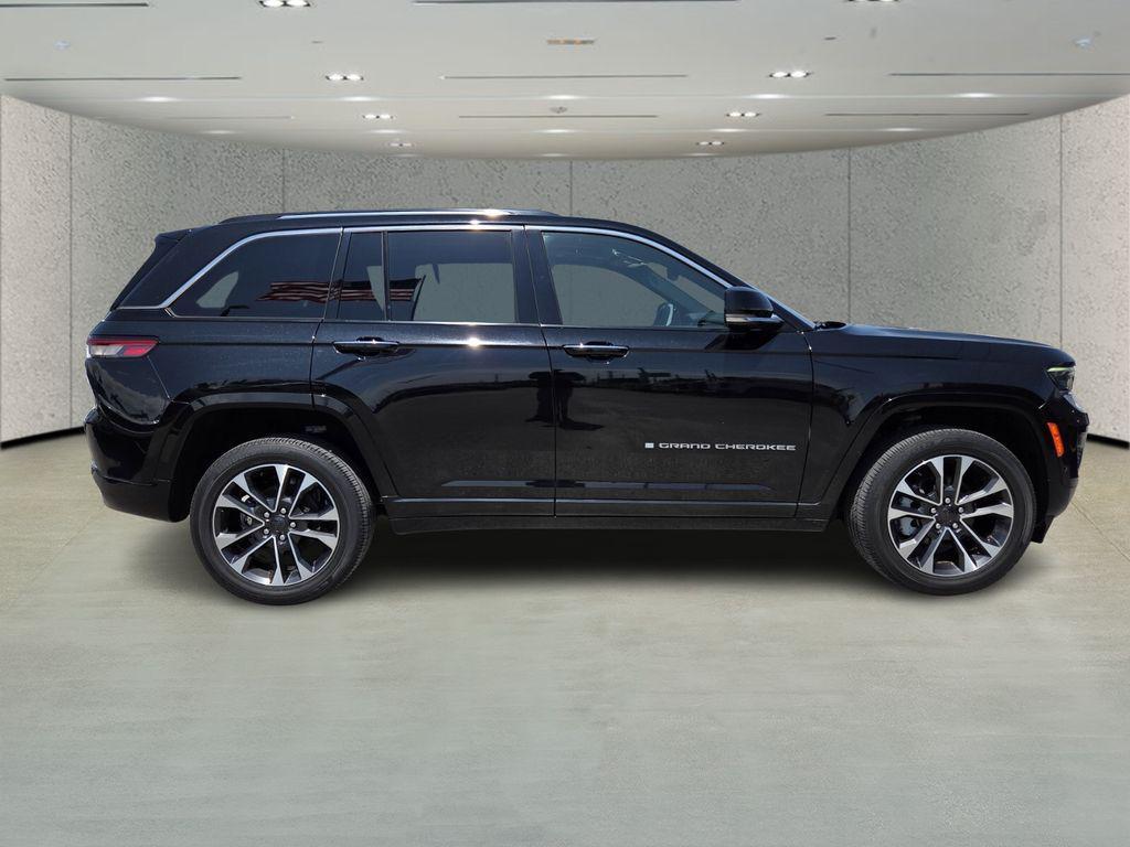used 2022 Jeep Grand Cherokee car, priced at $32,563