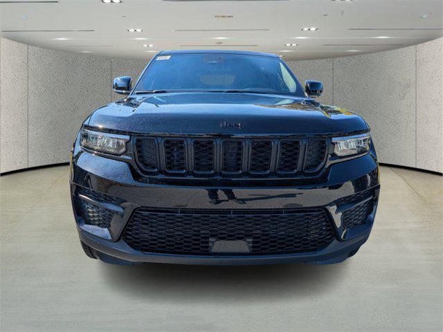 new 2025 Jeep Grand Cherokee car, priced at $37,149