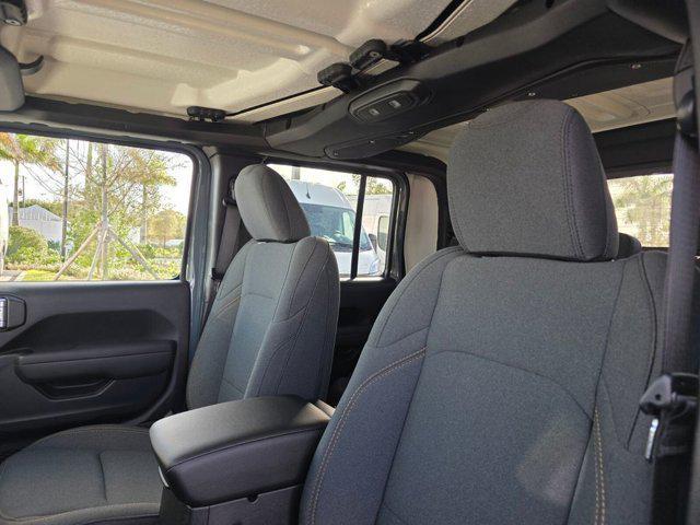 new 2026 Jeep Gladiator car, priced at $39,946