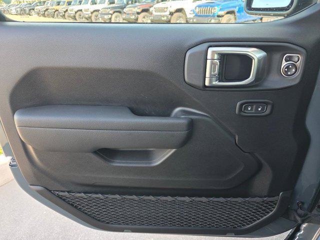new 2026 Jeep Gladiator car, priced at $39,946