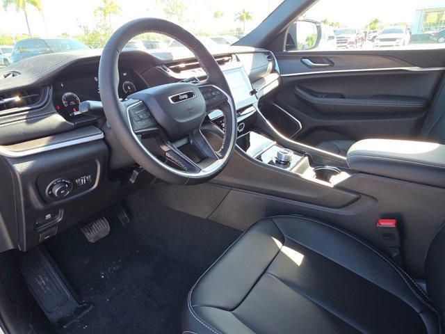 new 2026 Jeep Grand Cherokee car, priced at $37,587