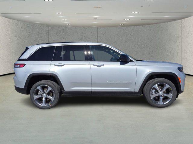 new 2026 Jeep Grand Cherokee car, priced at $37,587