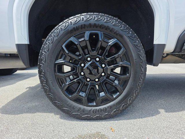 used 2024 GMC Sierra 2500 car, priced at $75,931