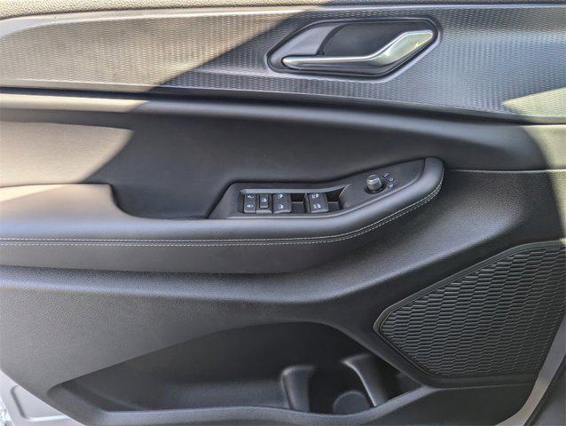 new 2025 Jeep Grand Cherokee car, priced at $27,550