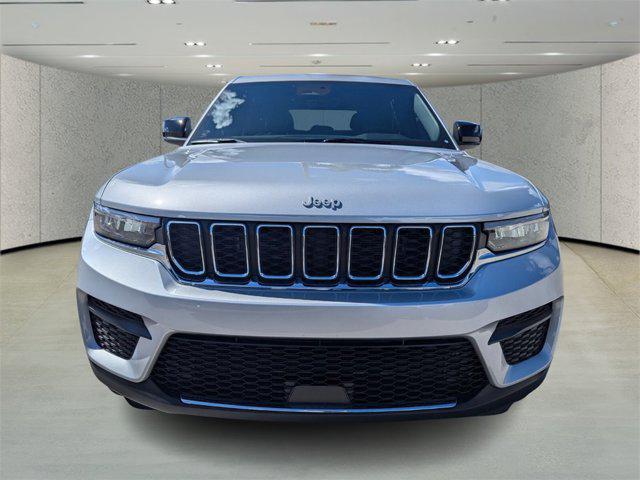 new 2025 Jeep Grand Cherokee car, priced at $27,550